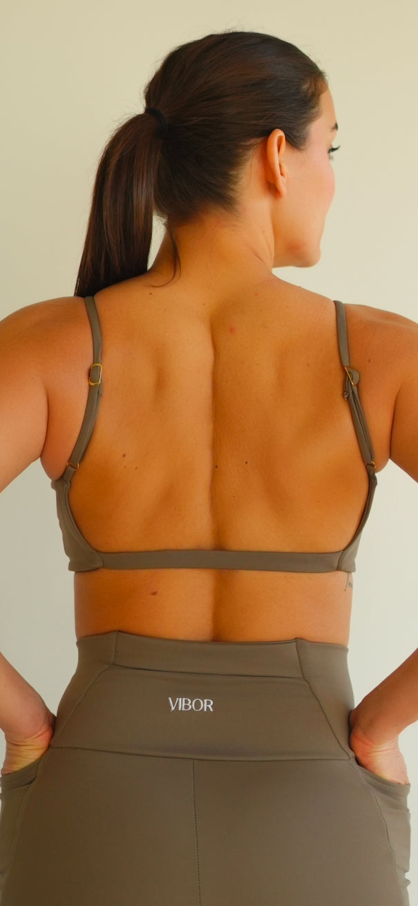 Top Costas Nua Greige Matte